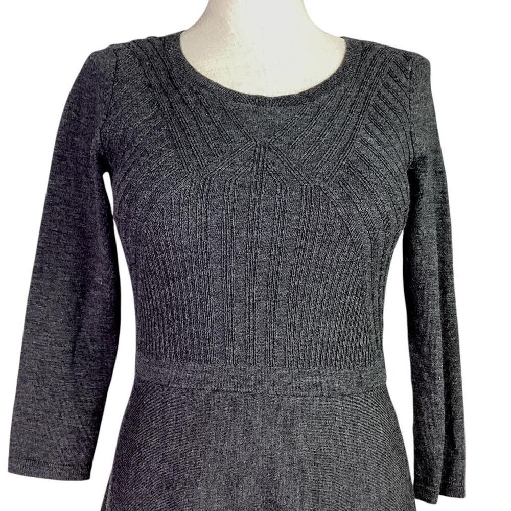 Talbots Sweater Dress Women XS Gray Merino Wool 3/4 Sleeve Fit Flare Pullover - Picture 2 of 7